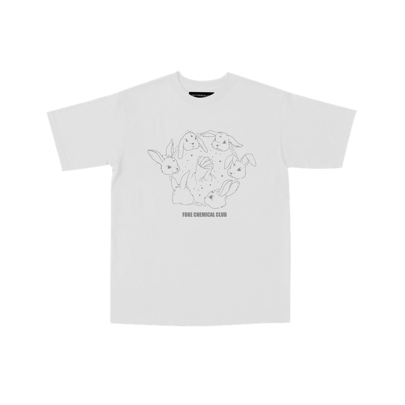 F8KE CHEMICAL CLUB（フェイクケミカルクラブ）の「ラッキー バニー Tシャツ ホワイト（トップス）」