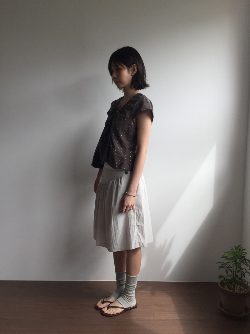 Wing Dot Shirring Blouse (2color)