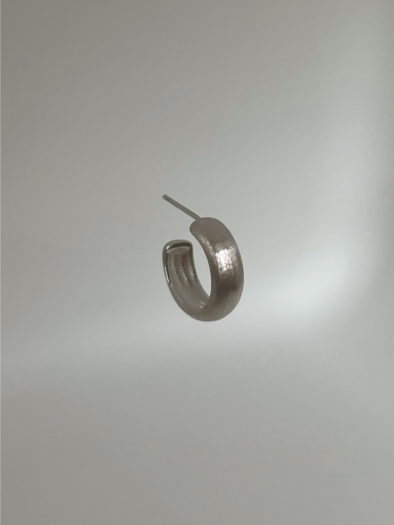 Fade earring (silver)