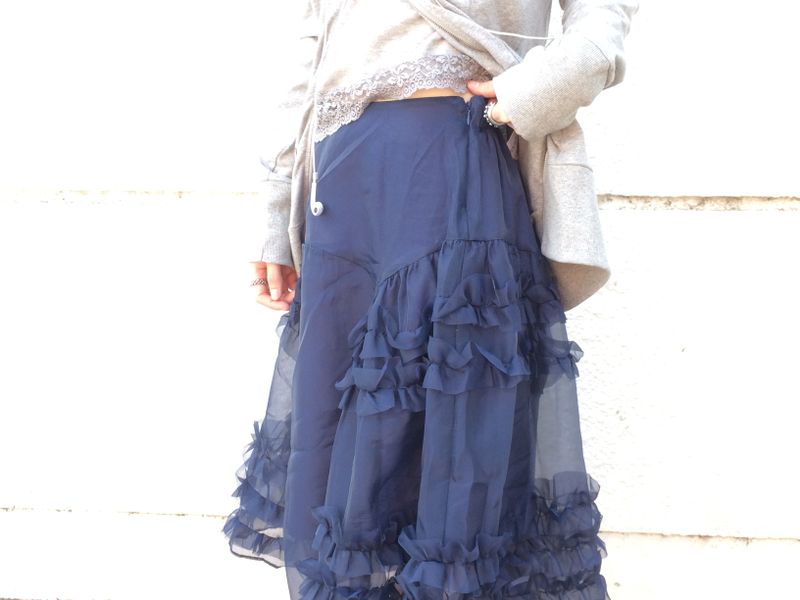 frilling Sheer skirt