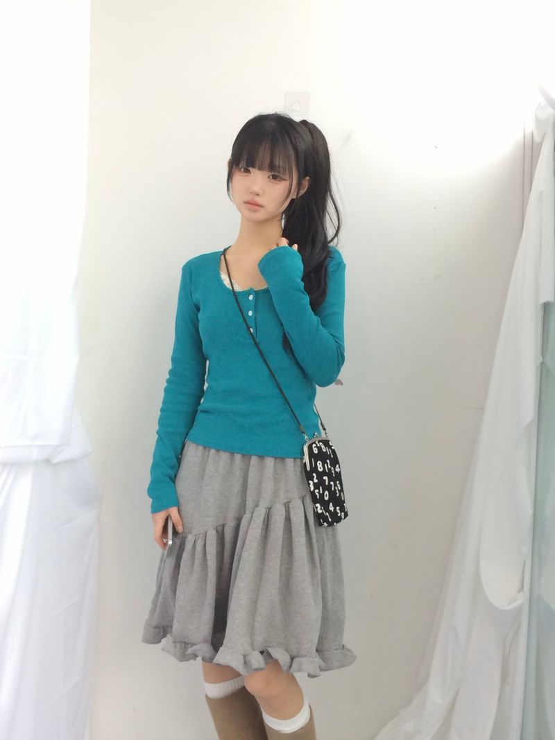 Flare cotton incision skirt