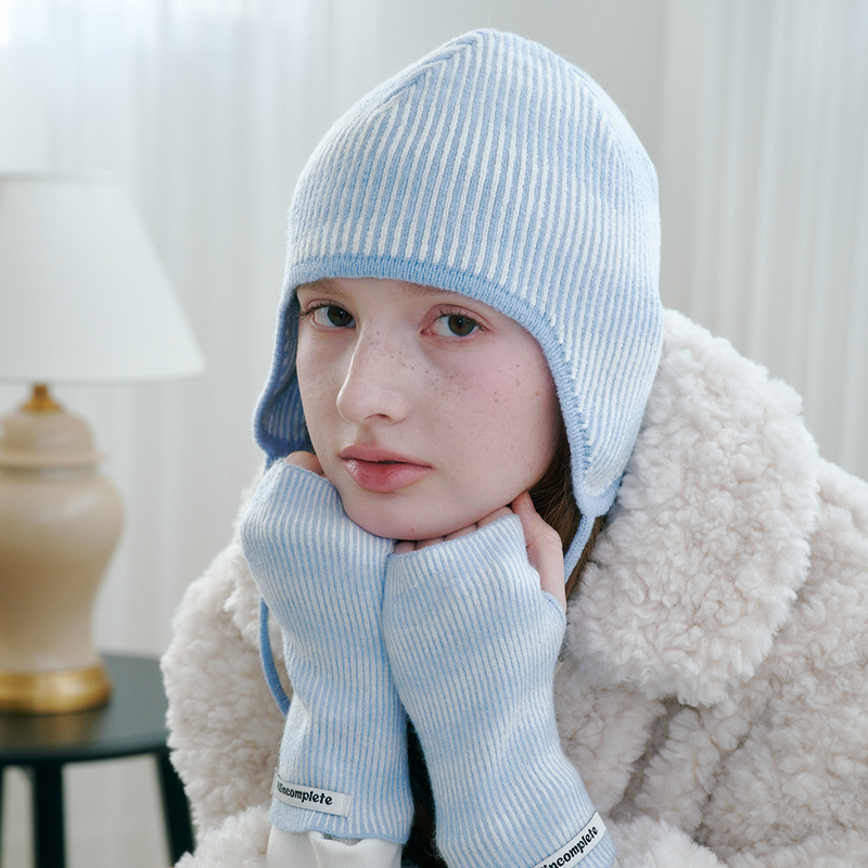 Moire Wave Earflap Beanie (Sky Blue)