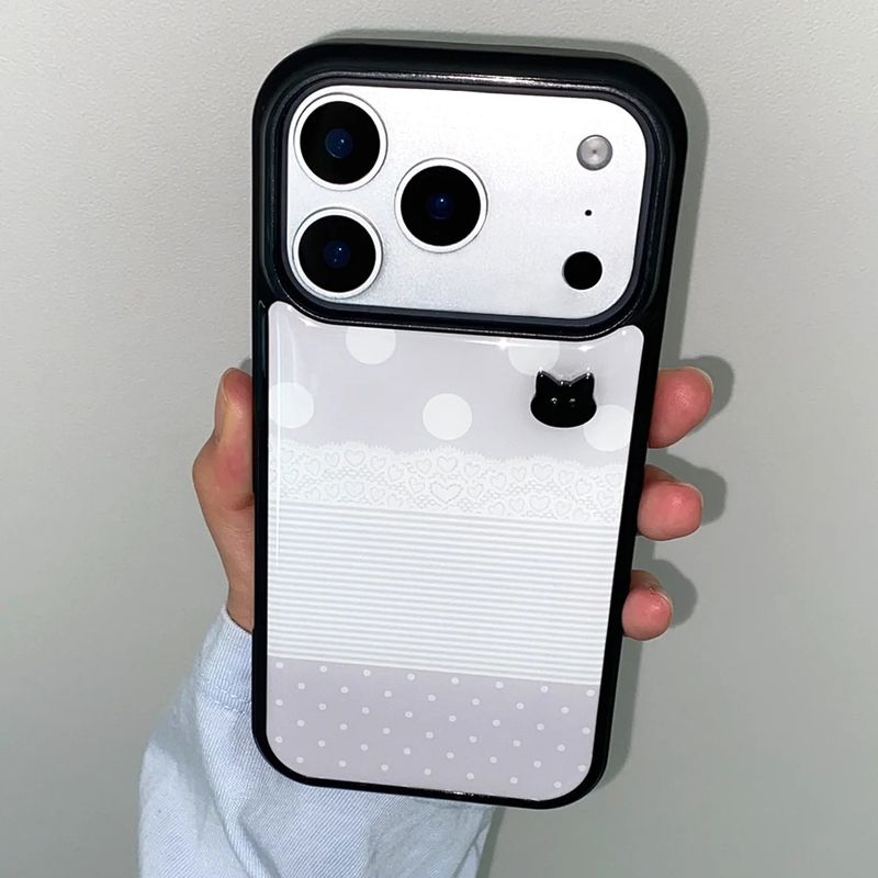 [MADE] KITTY PATCHWORK PHONE CASE (epoxy black bumper)