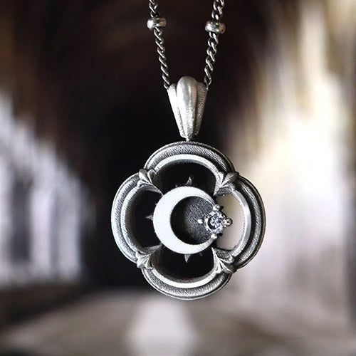 Mano Seoul（マノソウル）の「クローバーネックレス（アクセサリー）」
