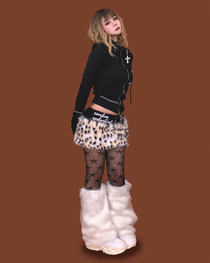 eco fur leopard skirt (속바지)