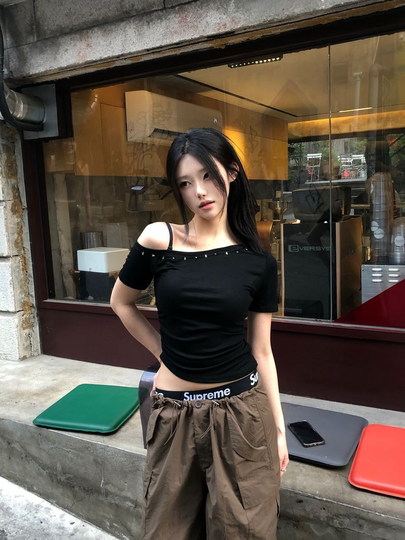 string low-rise cargo pants