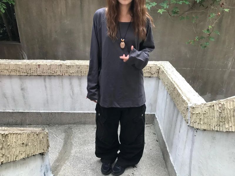 hino shirring pocket t-shirts