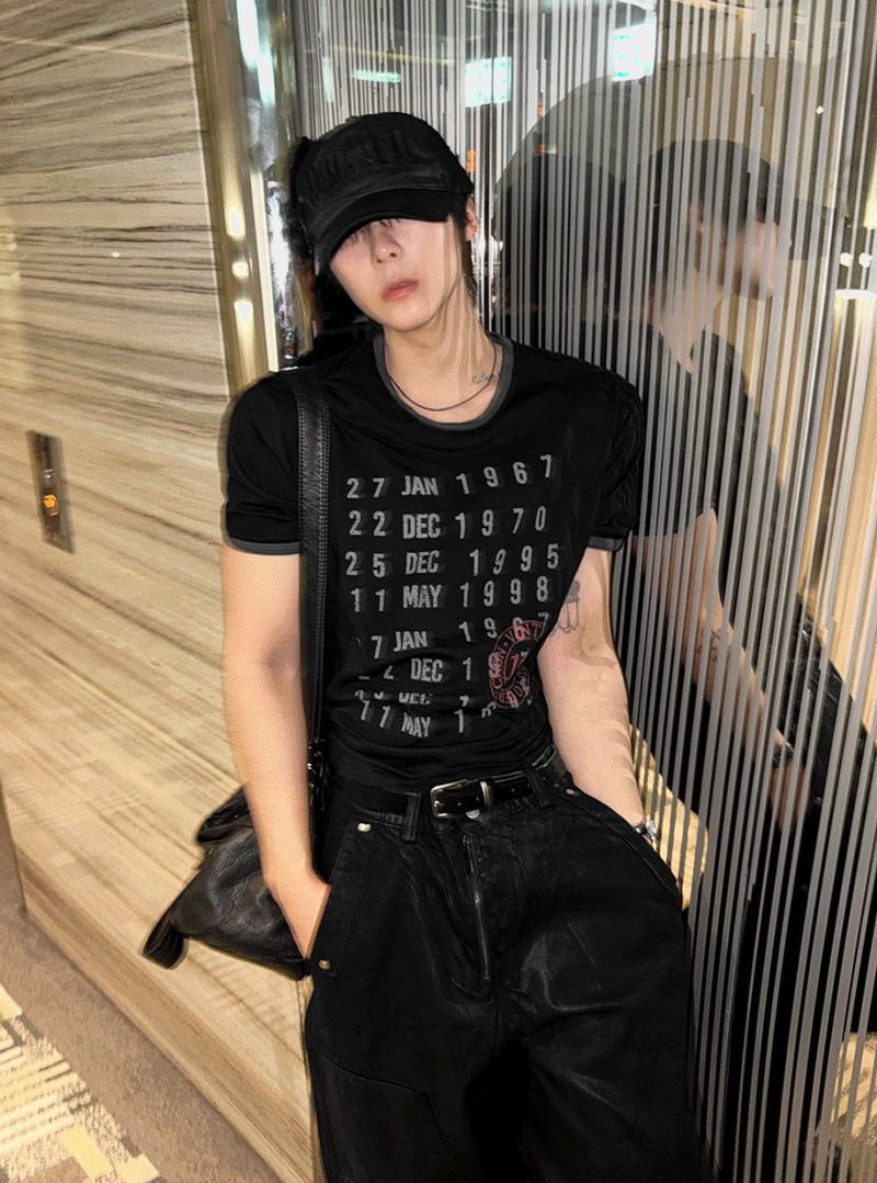 COSYHARU（コシハル）の「クロップドマッスルフィットアーカイブTシャツ（トップス）」