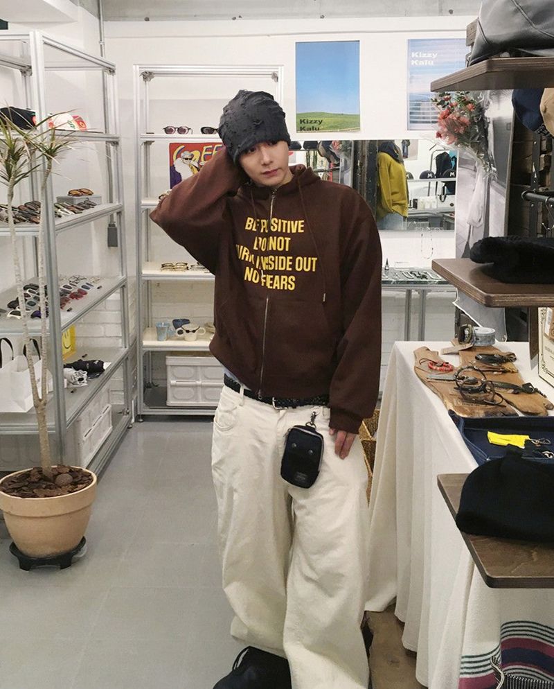 HOLY IN CODE(ホーリーインコード)の「No.1593 F lettering hood ZIP-UP (3color)(Tops)」