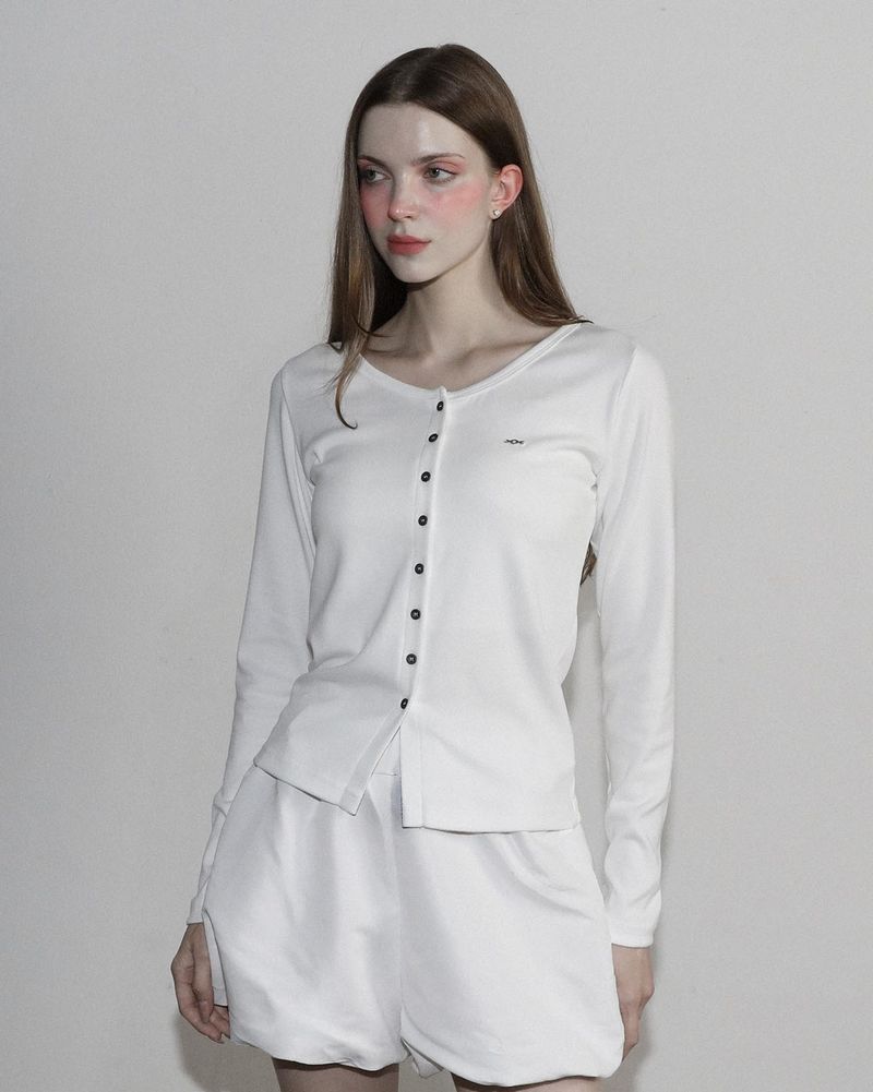 MagoRen SEOUL(マゴレン ソウル)の「Metal Triclipse U-neck Cardigan White(Tops)」
