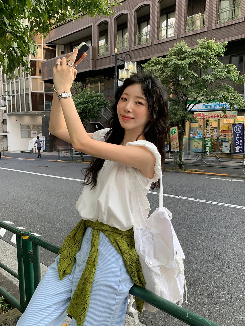 [MADE] Weare Ribbon Puff Blouse