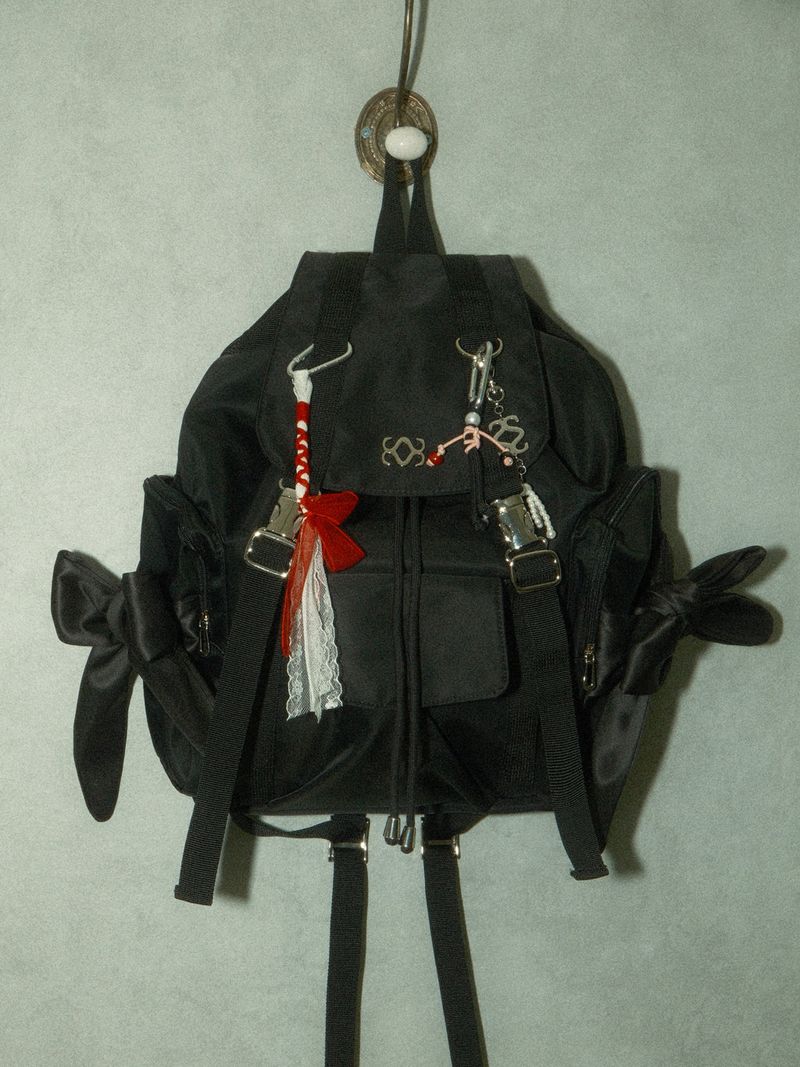 SIWL107（シウォル107）の「Bow Backpack (Nylon Black)（Bags）」