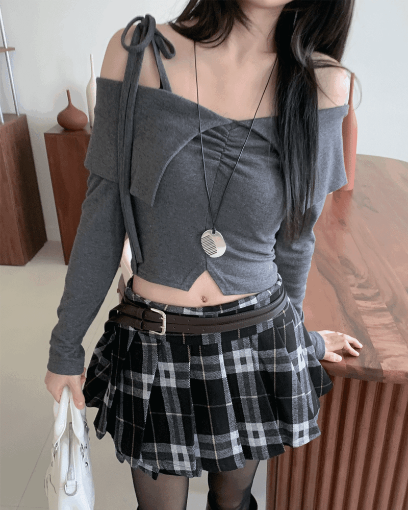GUSTA（グスタ）の「Muse Ribbon Off-Shoulder Top（Tops）」