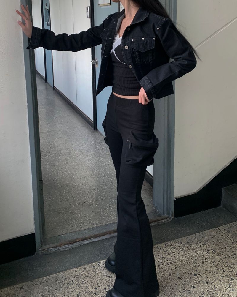 Pocket boots cut pants