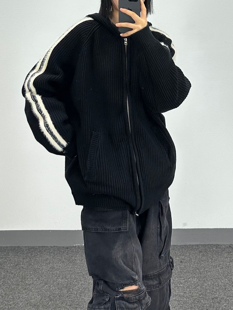 hairy line knit zip-up