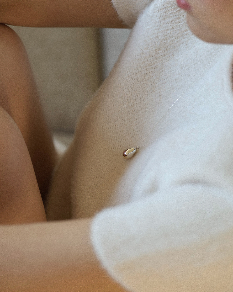 Sweet pear necklace (silver)