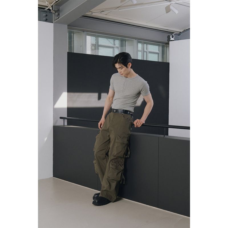 Signature leather cargo pants(Khaki)
