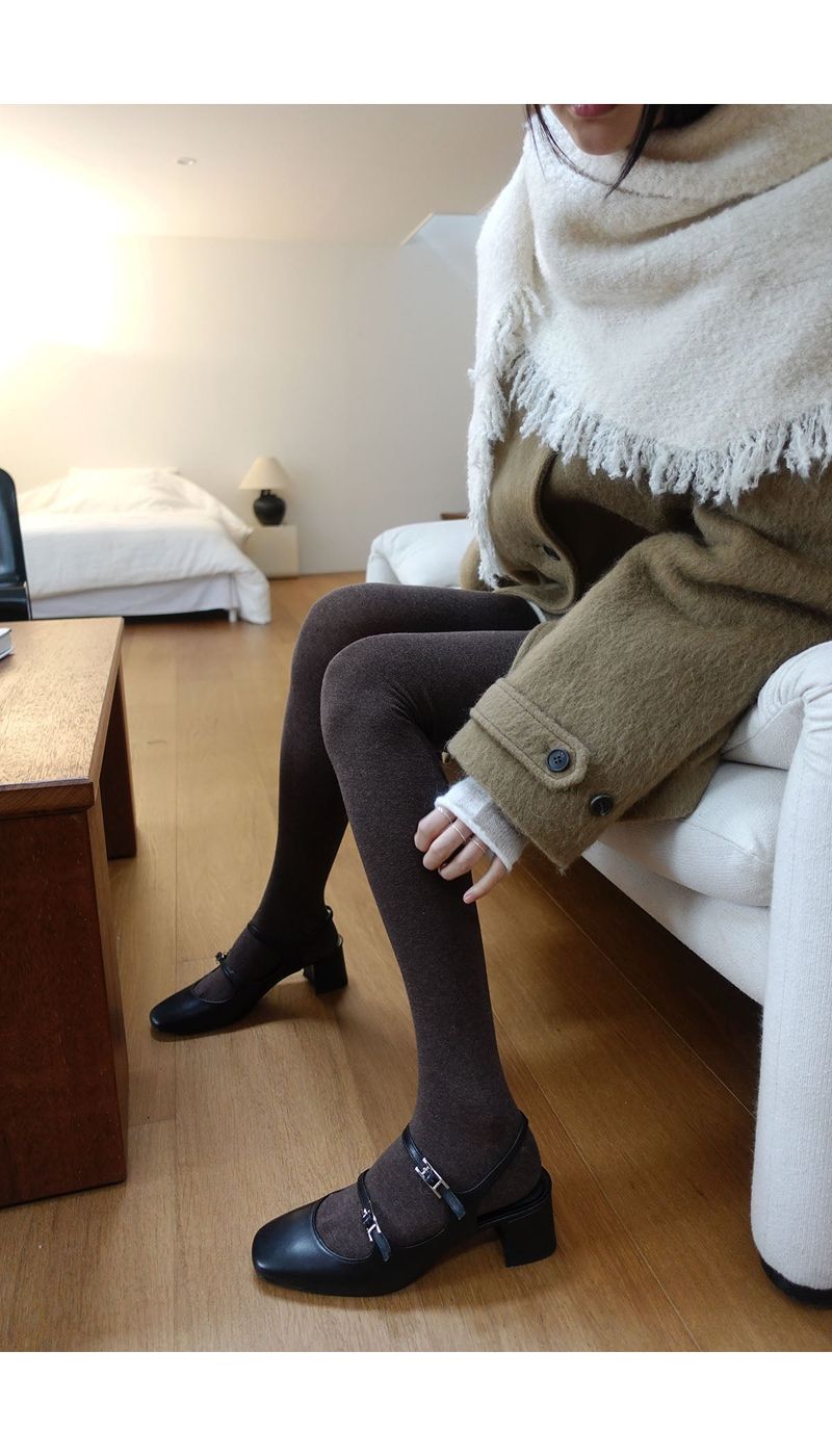 Brown tights