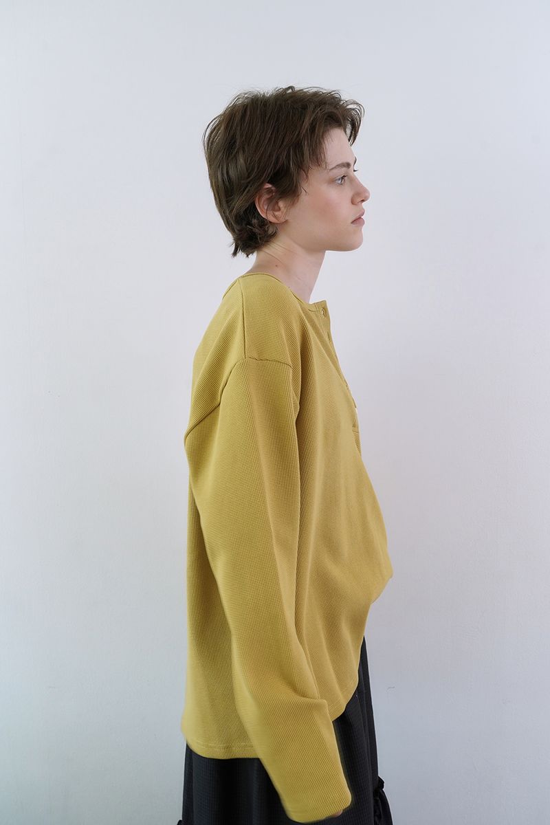 Waffle button t-shirt_mustard