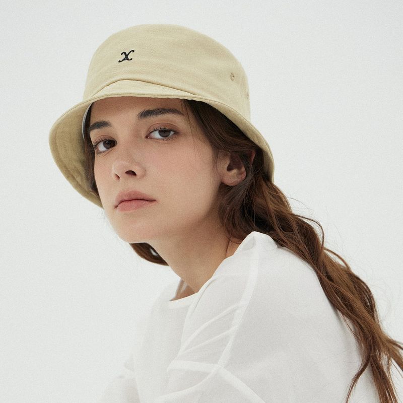 VA Curved Logo Short Visor Bucket Hat / Beige