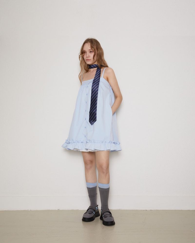 Button-up ruffle dress / sky blue