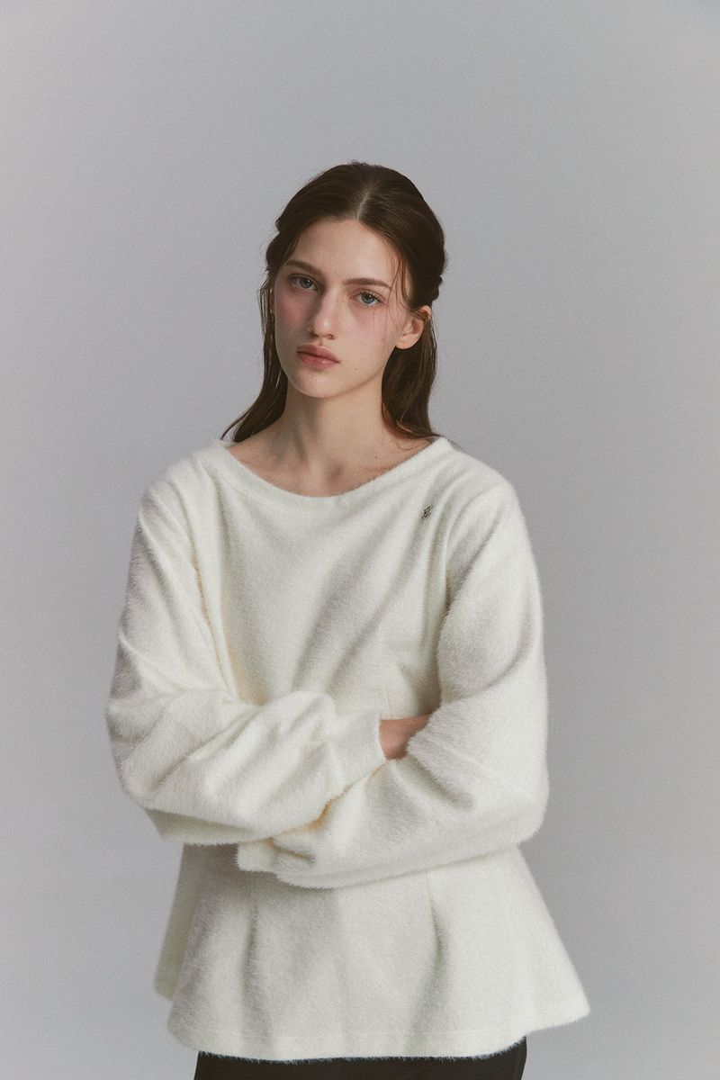Angora Flare Sweatshirt Ivory