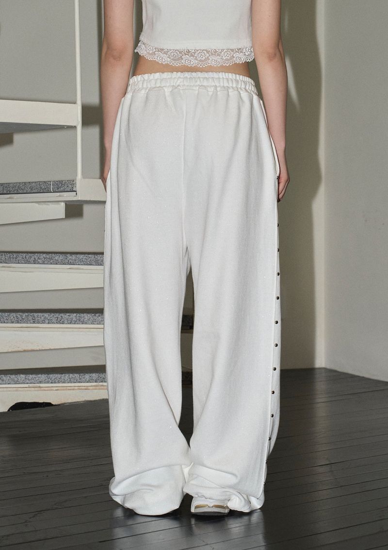 (9th reorder) stud twinkle jogger pt - white