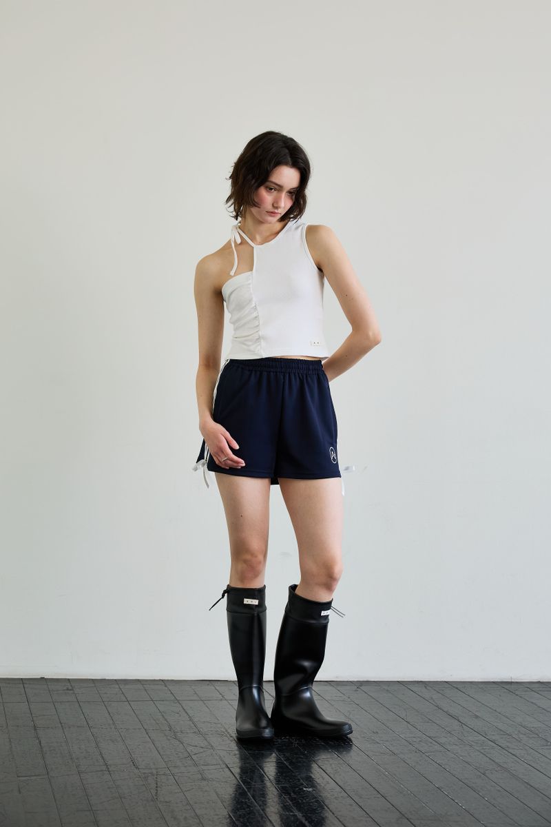 BEBE UNBALANCE SLEEVELESS TOP / WHITE