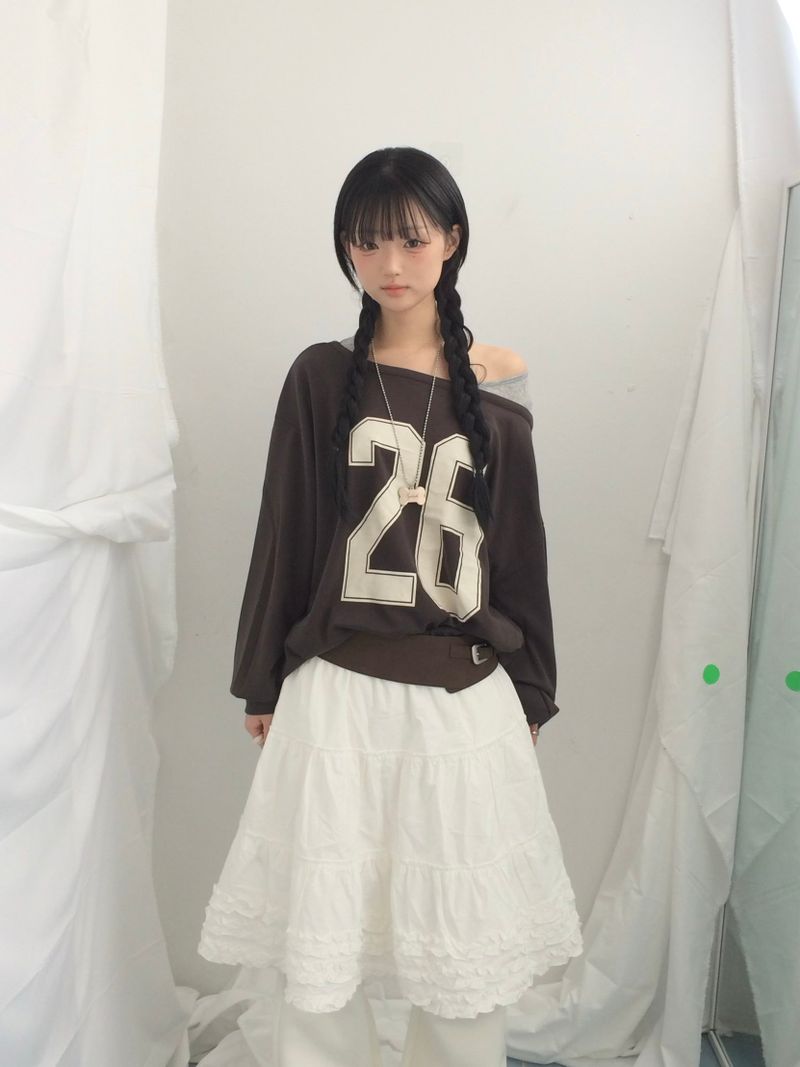 Numbering loose sweatshirt