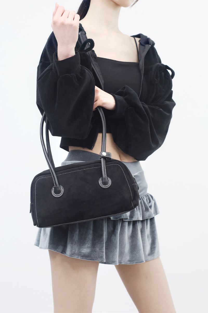 NONCODE（ノンコード）の「Sianne Suede Square Shoulder Bag（Bags）」