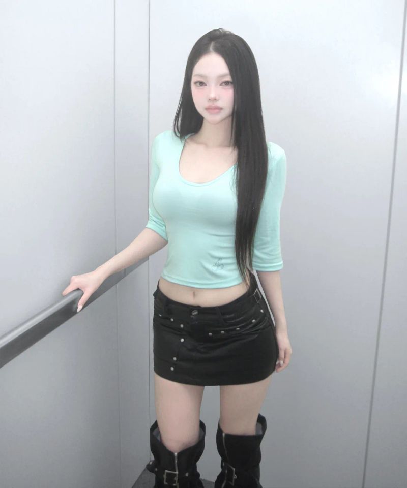 minty cherry tee