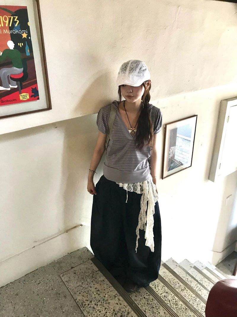 nunae layered lace sleeve