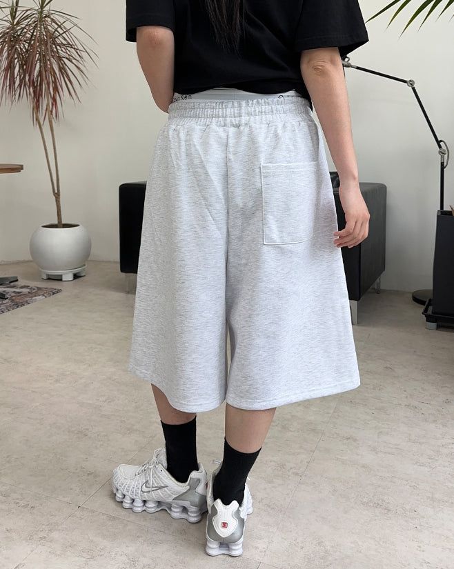 Harmen Pintuck Happo Bermuda Pants