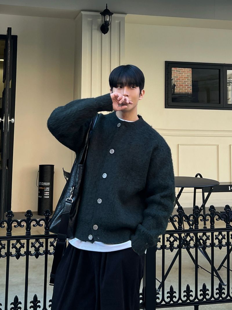 Brush wool cardigan