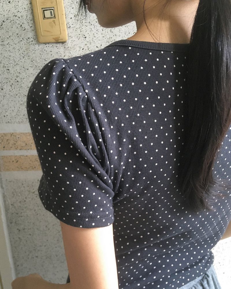 ハエルドットパフスリーブストラップTシャツ