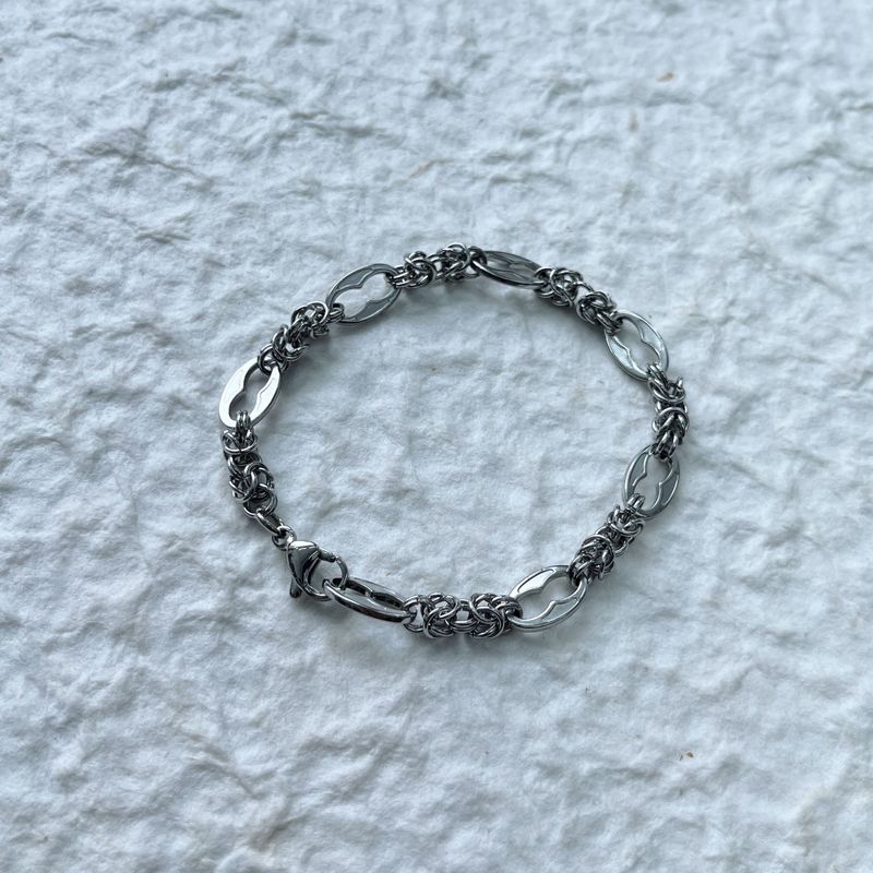 Silver Knot Link Bracelet