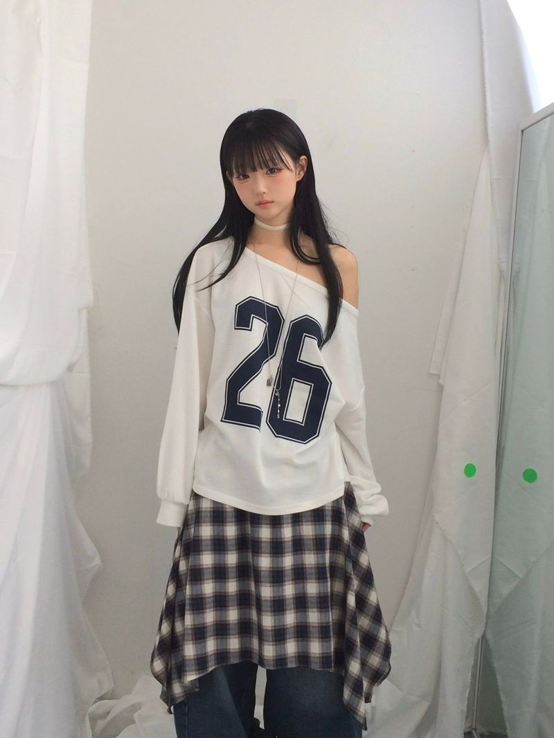Numbering loose sweatshirt