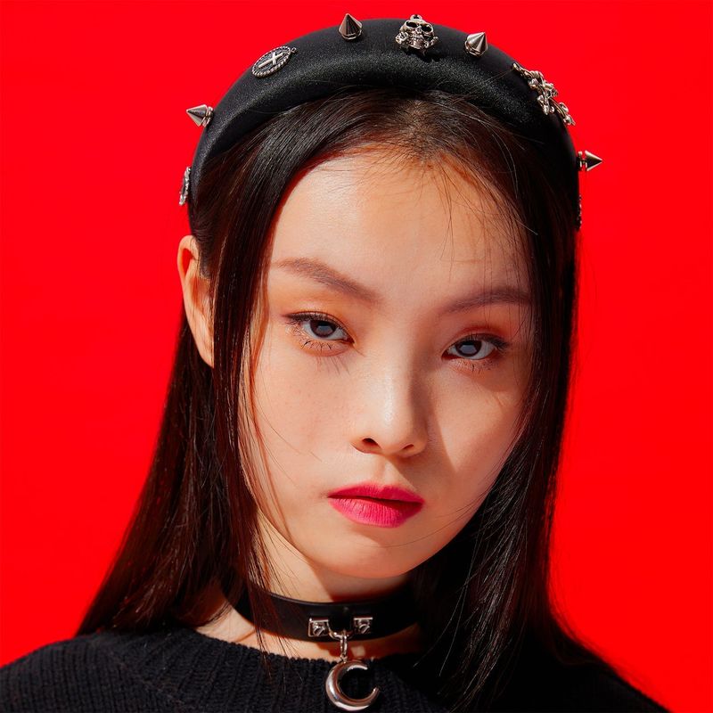 0 7 Punk Stud Headband