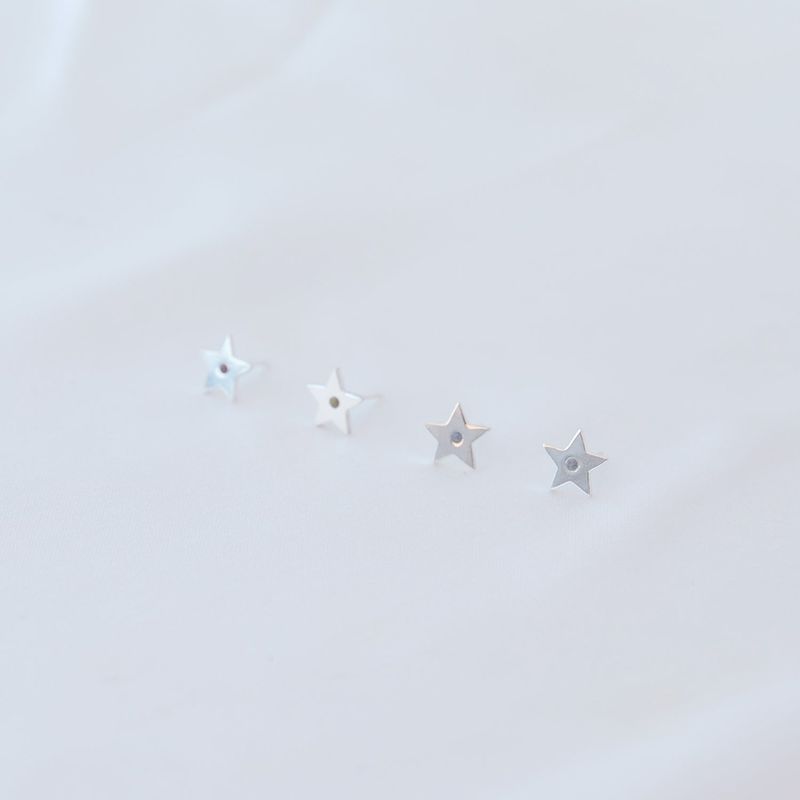 FILLOW(フィロー)の「color my star earring(Accessories)」