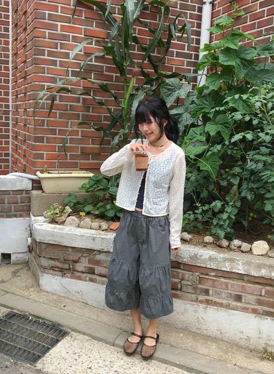 Leade Shirring Tiered Bermuda Banding Pants