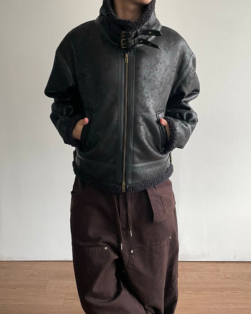 Dual Crop Leather Mustang