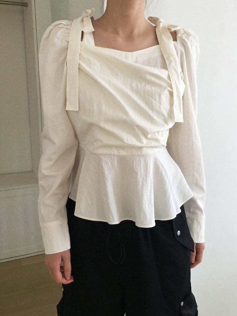 Ribbon wrap blouse