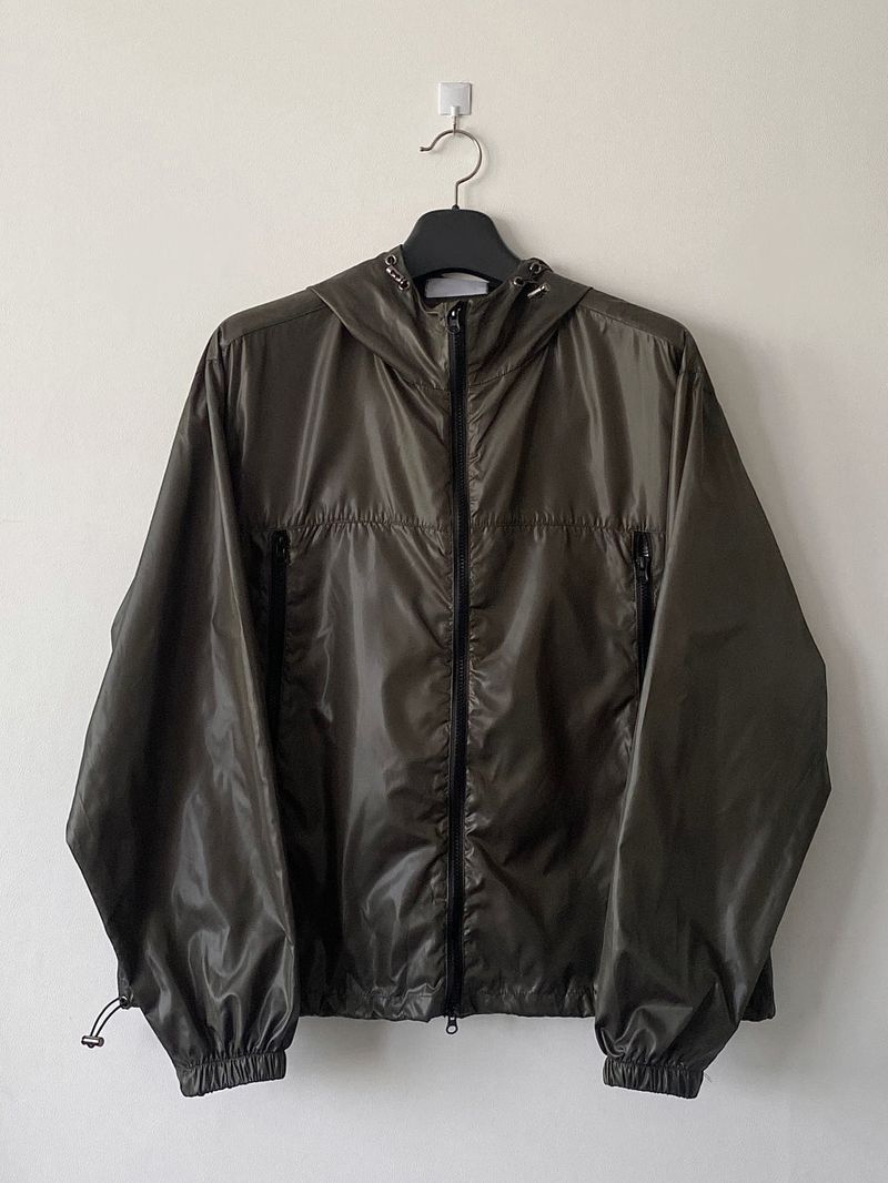 Glossy string windbreaker jk