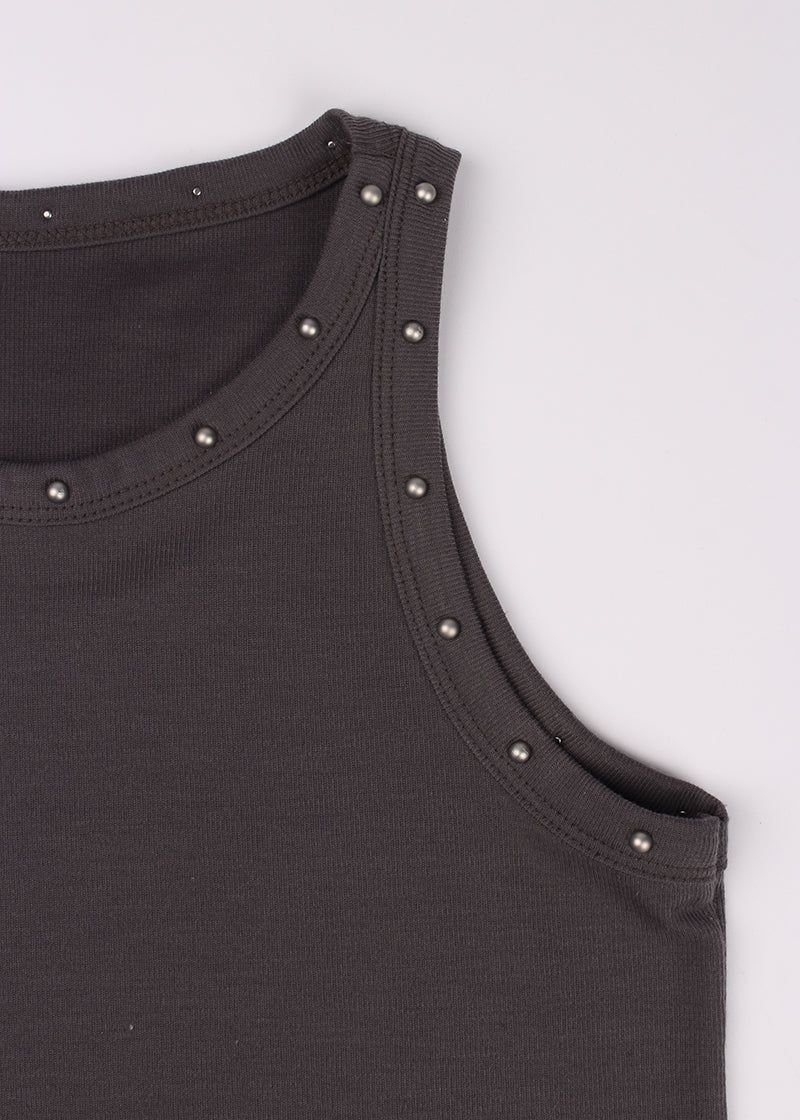 STUD SLEEVELESS