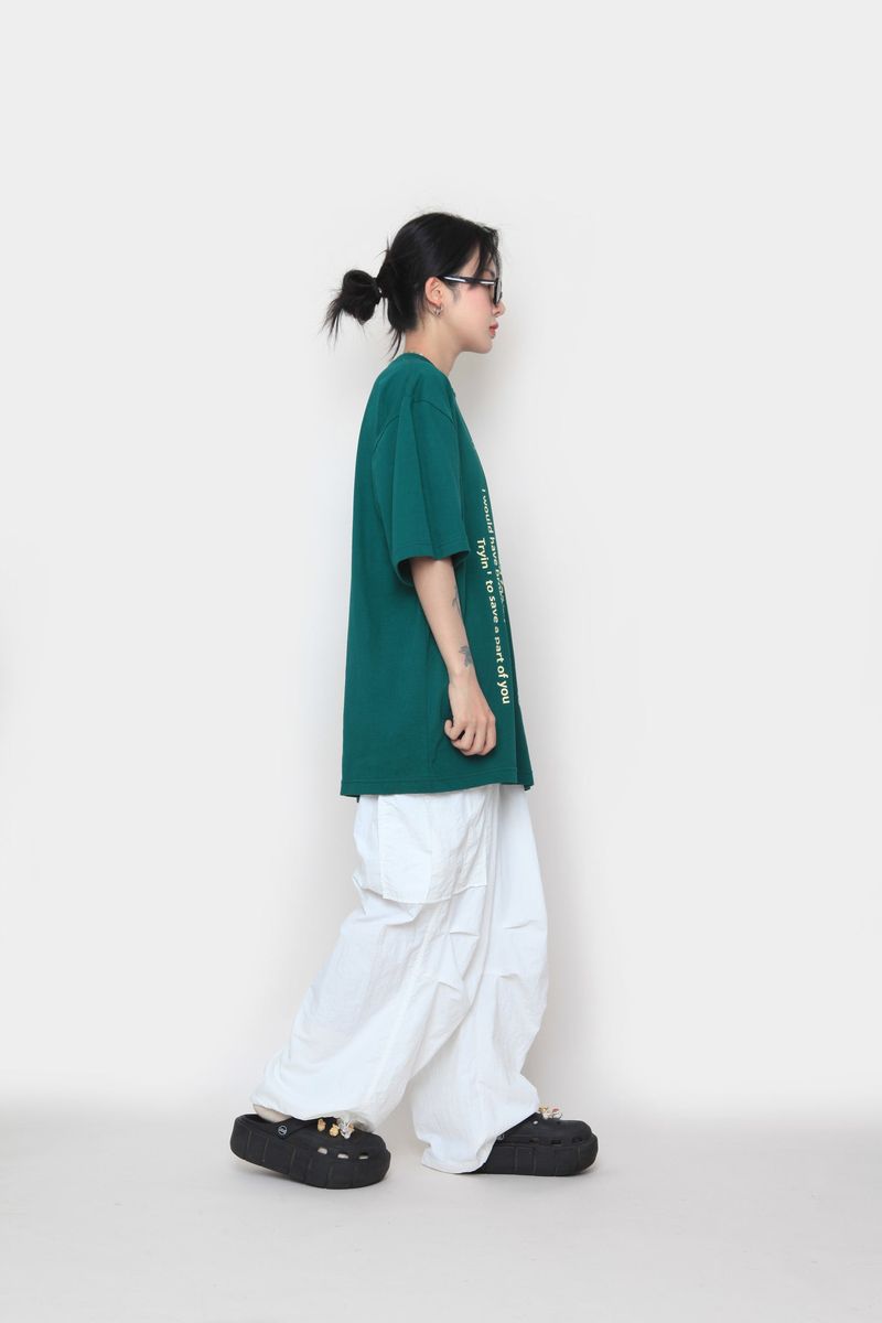 wide pocket cargo pants