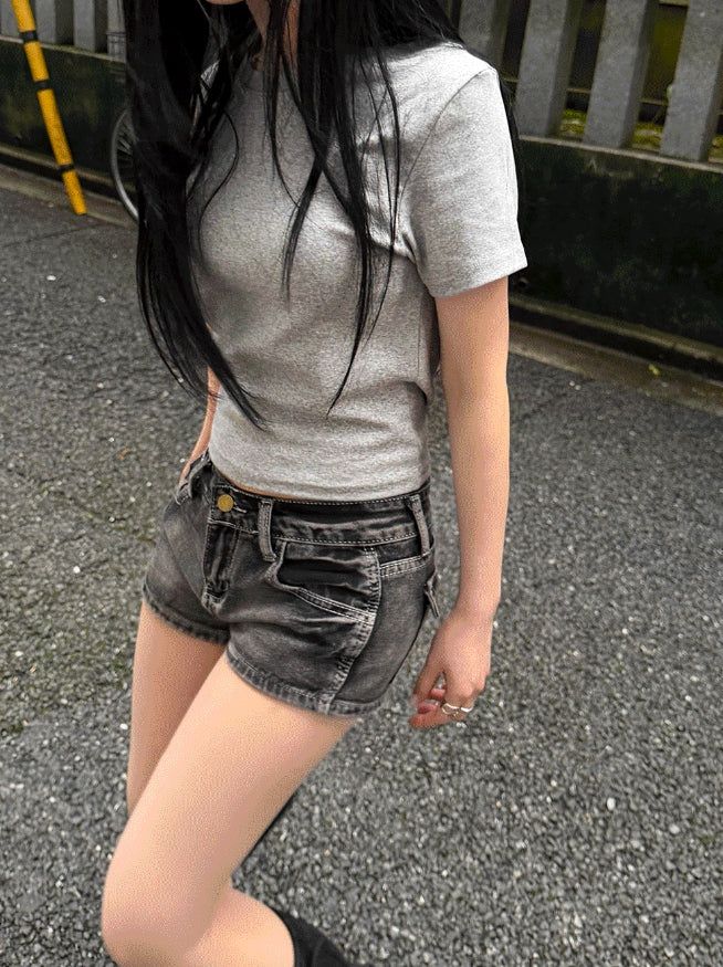 Vintage Washing Denim Shorts + Tokyo Crop Basic Tee