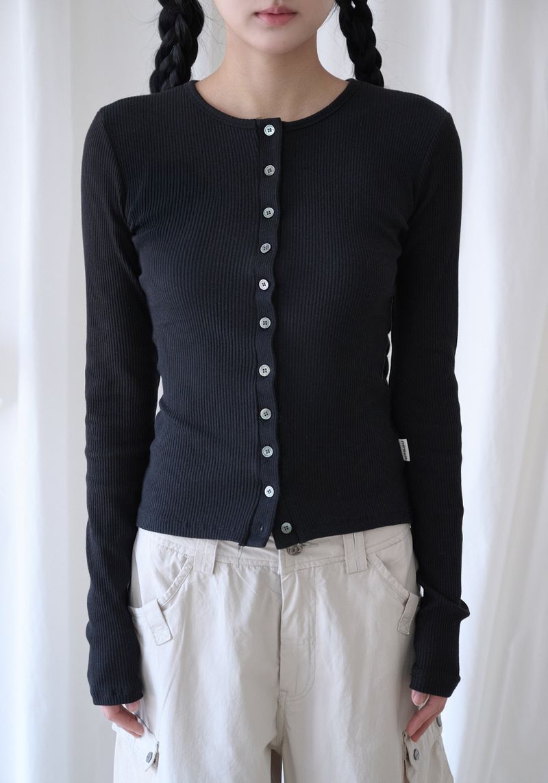 BUTTON RIBBED CARDIGAN BLACK