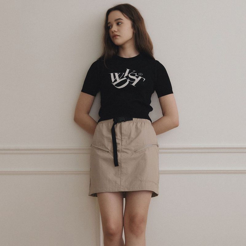 wonder visitor（ワンダービジター）の「Nylon Zipper mini skirt [2 Color]（Skirts）」