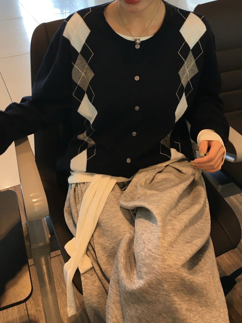 Able Argyle Knit Cardigan (2c)