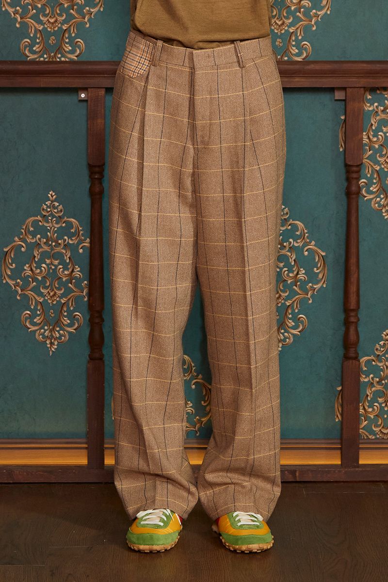UNALLOYED(アナロイド)の「WOOL CHECK SLACKS / BEIGE(Pants)」